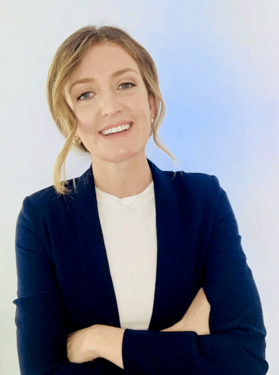 Claire Headshot (4) (1)